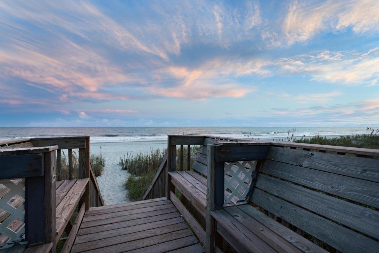 Sandpebble Beach Club Surfside Beach A Ramada By Wyndham Экстерьер фото